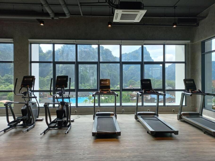 Ipoh Sunway Onsen Suites And Tambun Guesthouse , 3-14Pax 2Parking By Iwh 외부 사진