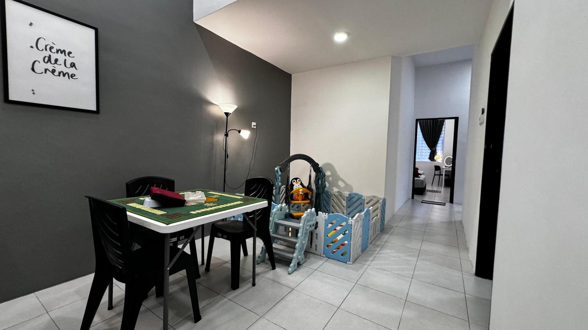 Ipoh Sunway Onsen Suites And Tambun Guesthouse , 3-14Pax 2Parking By Iwh 객실 사진