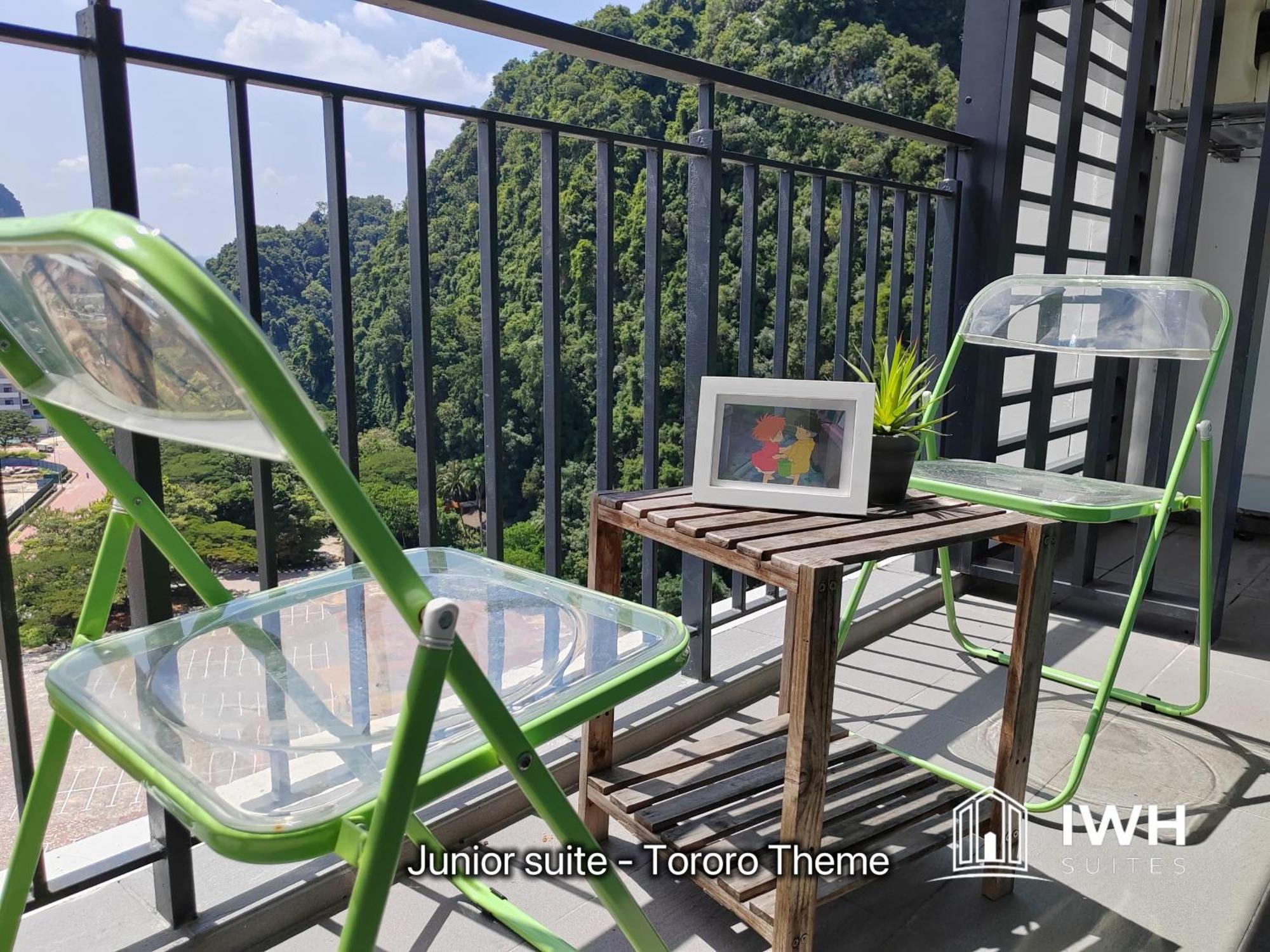 Ipoh Sunway Onsen Suites And Tambun Guesthouse , 3-14Pax 2Parking By Iwh 객실 사진